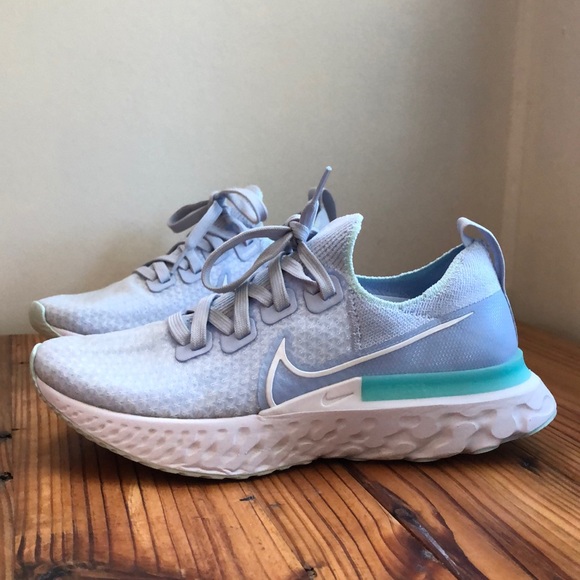 Nike Shoes - Nike Women's React Infinity Run Flyknit Running Shoes